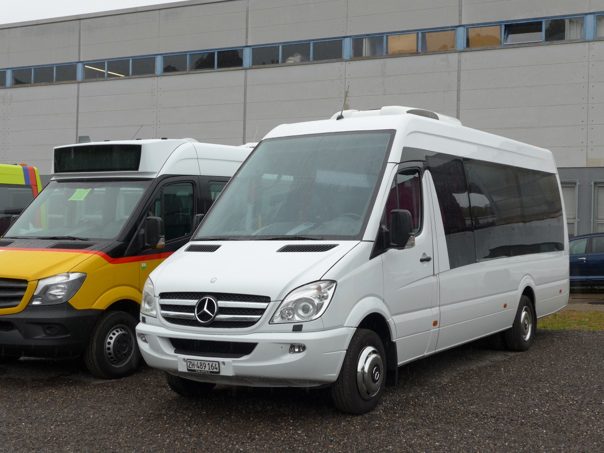 (165'039) - EvoBus, Kloten - ZH 489'164 - Mercedes am 17. September 2015 in Kloten, EvoBus