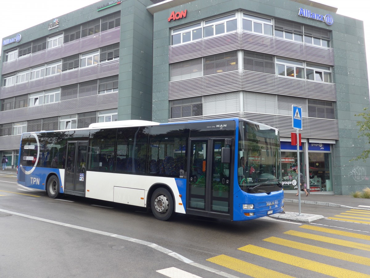 (165'061) - TPN Nyon - VD 1037 - MAN am 18. September 2015 beim Bahnhof Nyon