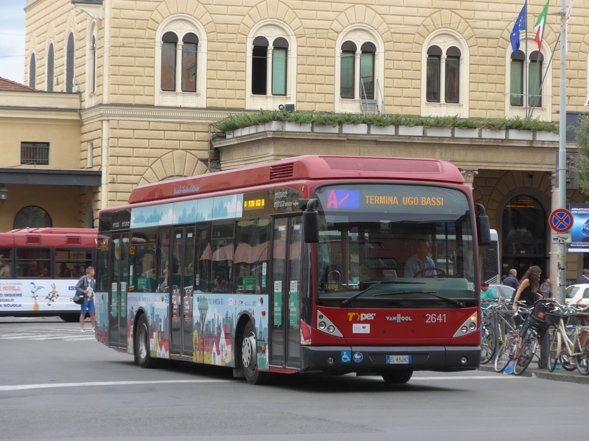 (165'564) - TPER Bologna - Nr. 2641/EL-834 HZ - Van Hool am 23. September 2015 beim Bahnhof Bologna Centrale