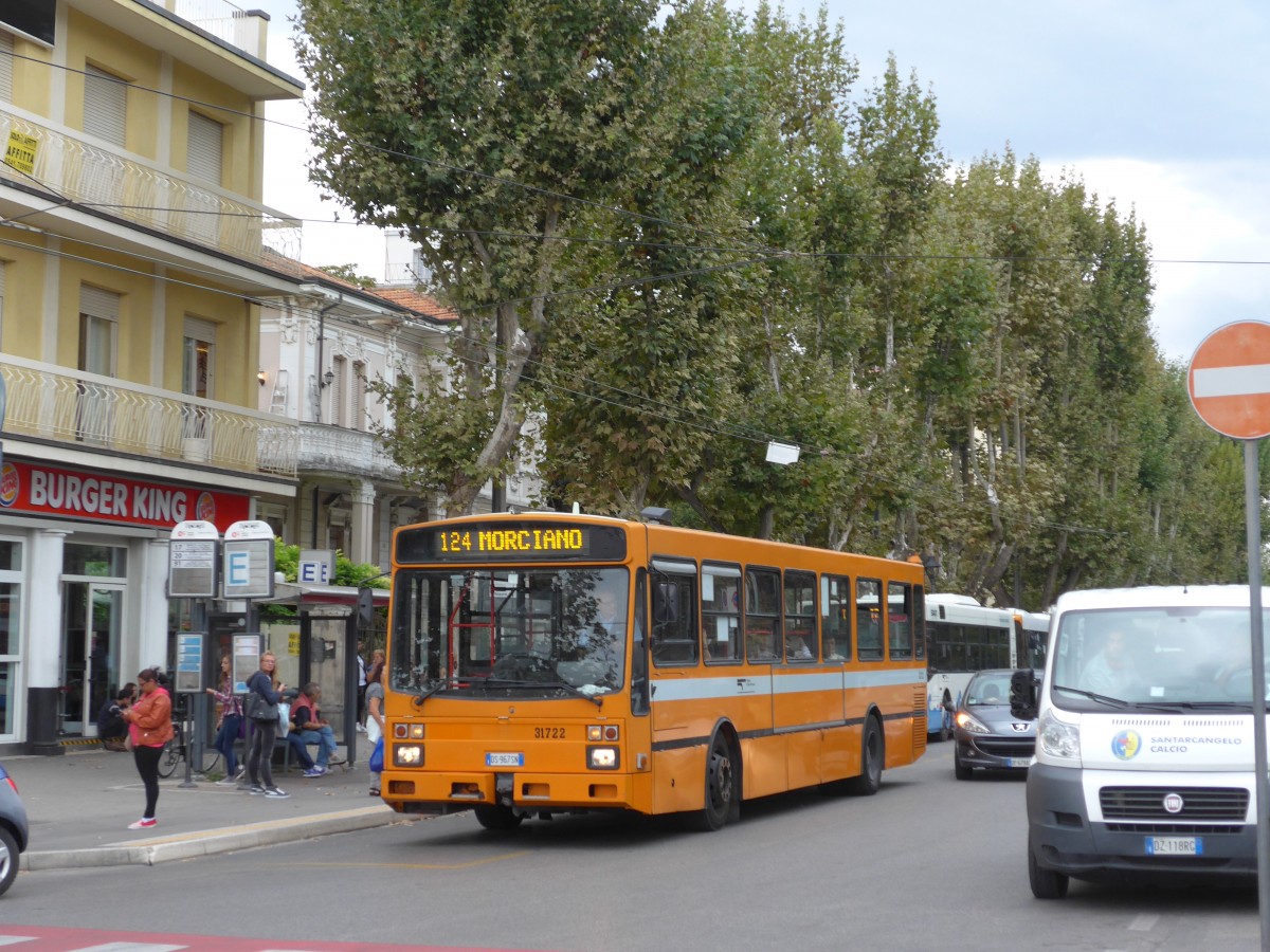 (165'581) - START Cesena - Nr. 31'722/DS-967 SN - Siccar/Autodromo am 23. September 2015 beim Bahnhof Rimini