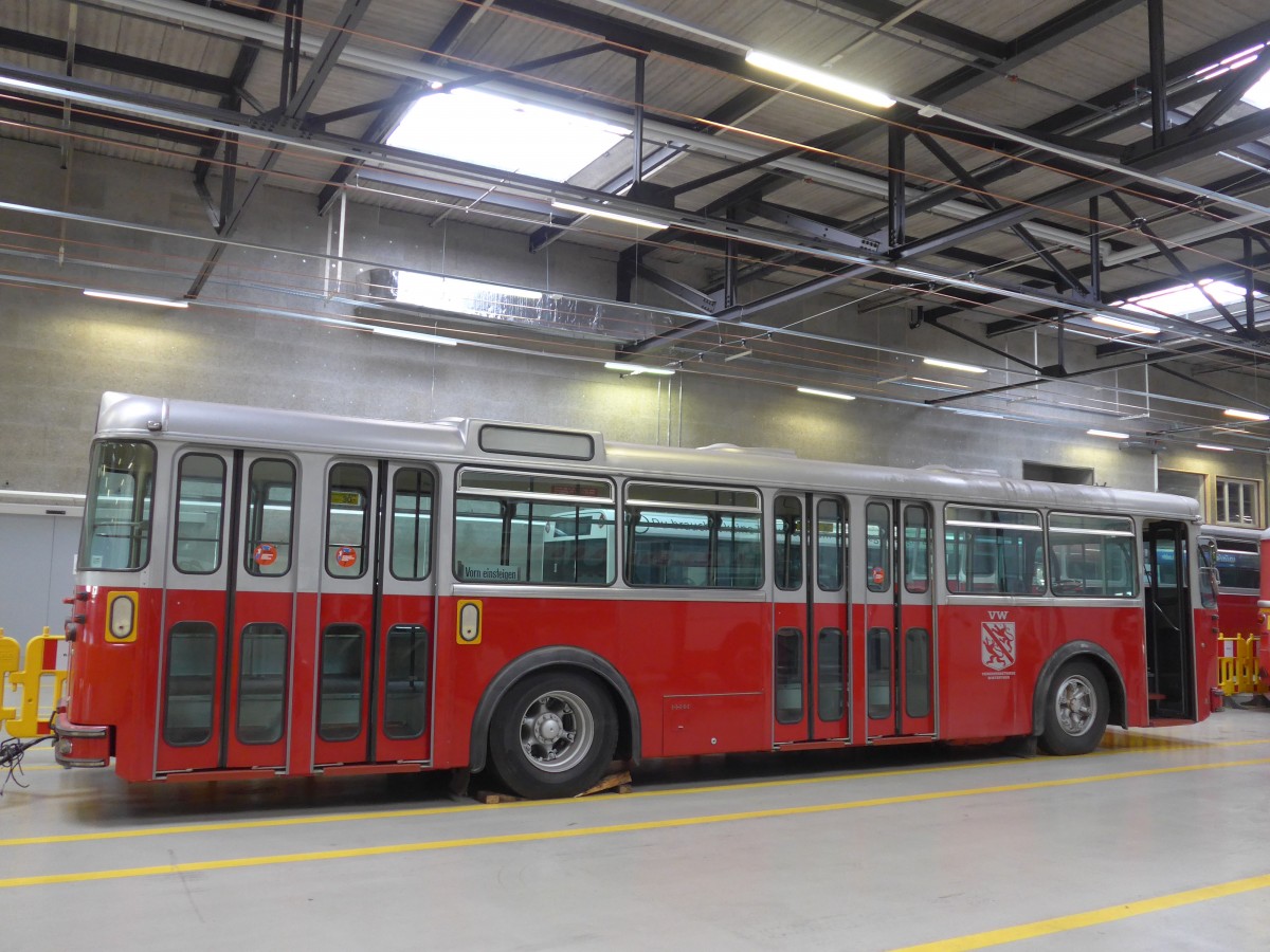 (165'885) - VW Winterthur - Nr. 210 - Saurer/Tscher am 26. September 2015 in Winterthur, Depot Grzefeld