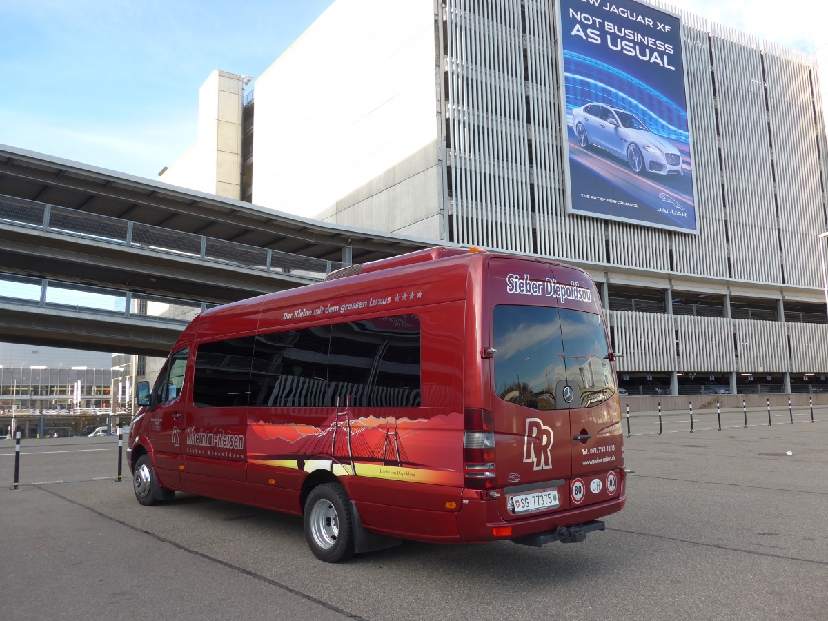 (166'524) - Sieber, Diepoldsau - SG 77'375 - Mercedes am 6. November 2015 in Zrich, Flughafen