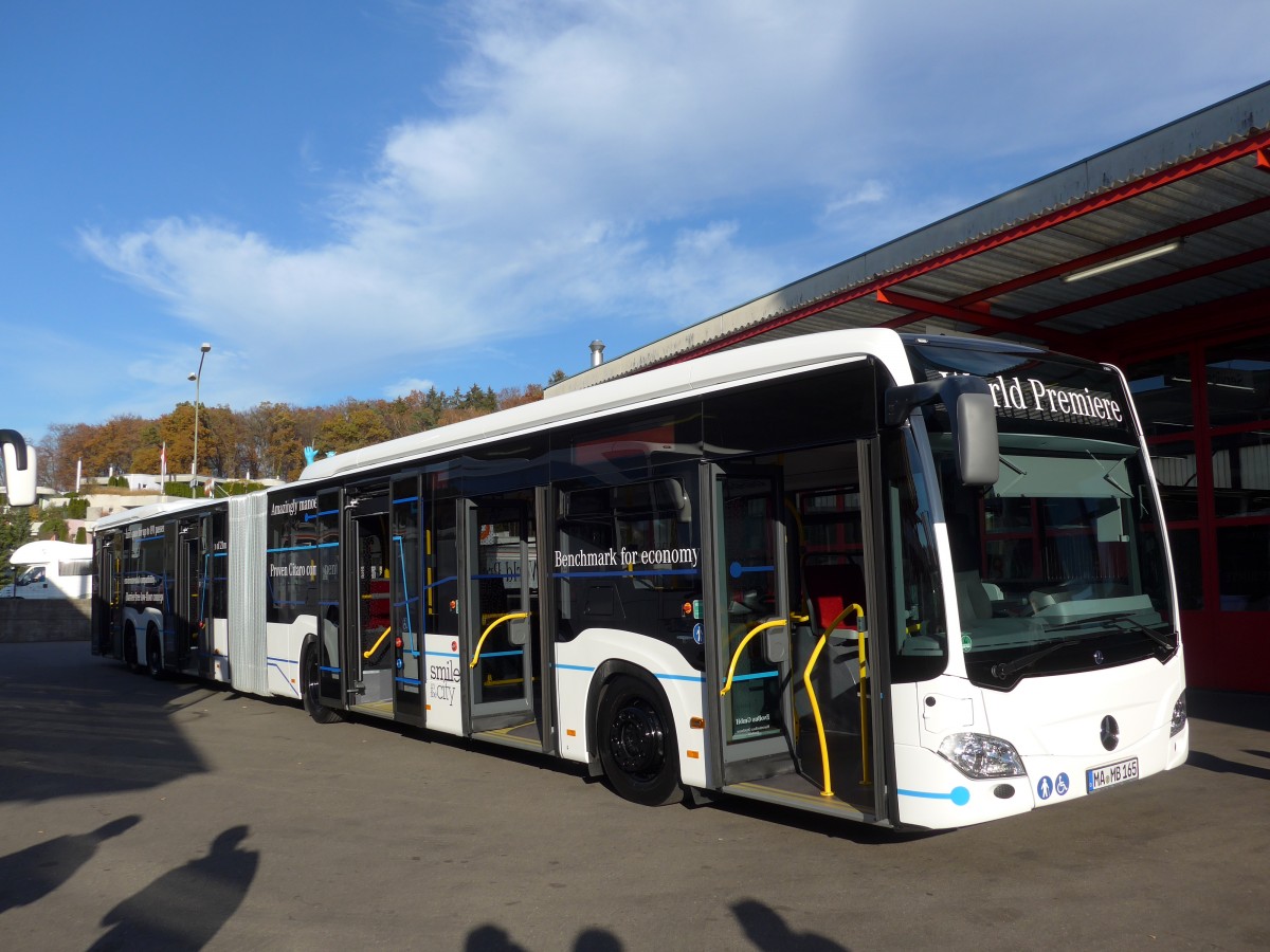 (166'526) - Aus Deutschland: Mercedes, Mannheim - MA-MB 165 - Mercedes am 6. November 2015 in Kloten, EvoBus