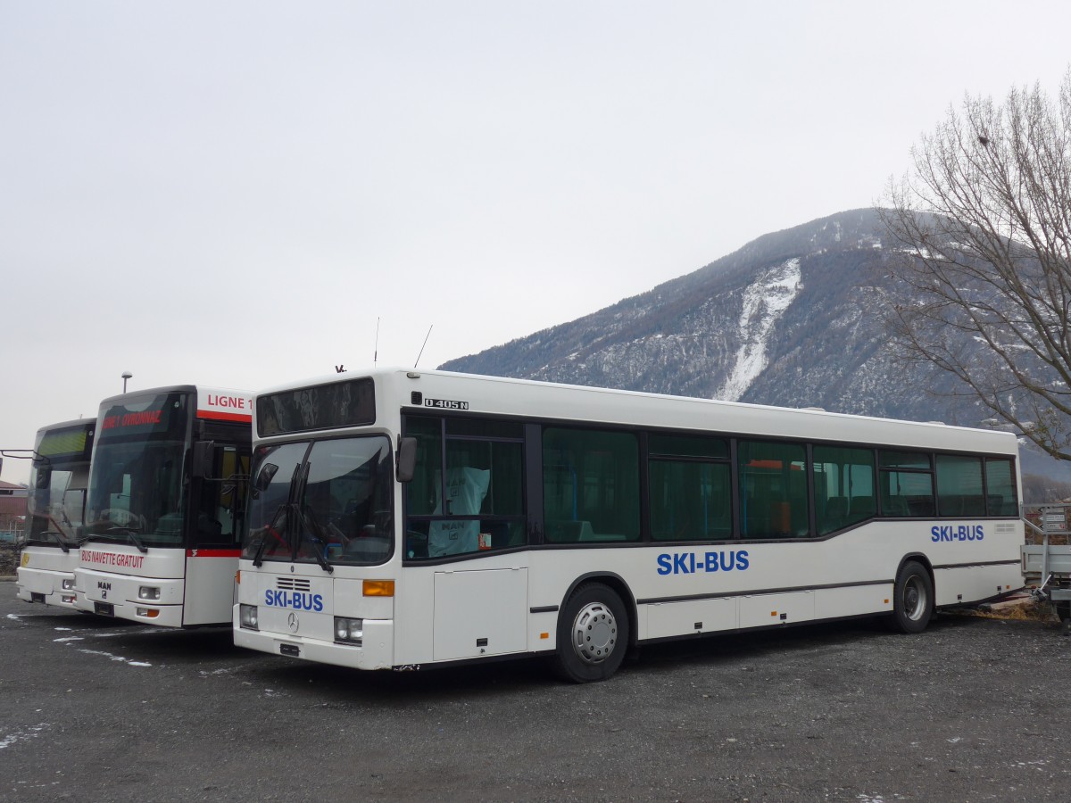 (167'551) - Buchard, Leytron - Nr. 96 - Mercedes (ex Regiobus, Gossau Nr. 13) am 29. November 2015 in Leytron, Garage