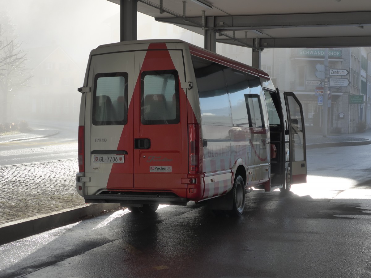 (168'204) - AS Engi - Nr. 6/GL 7706 - Iveco am 1. Januar 2016 beim Bahnhof Schwanden