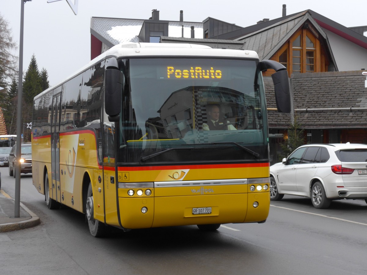 (168'263) - PostAuto Graubnden - GR 107'701 - Van Hool am 2. Januar 2016 in Lenzerheide, Post