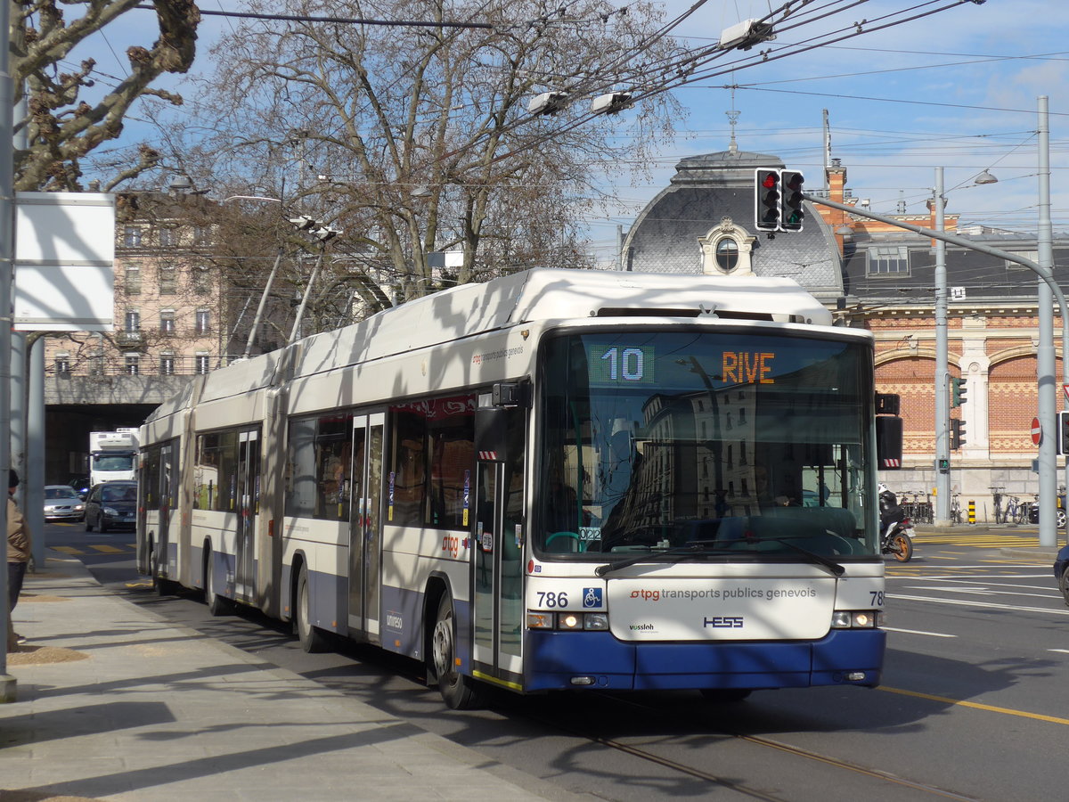 (169'119) - TPG Genve - Nr. 786 - Hess/Hess Doppelgelenktrolleybus am 7. Mrz 2016 in Genve, Place des Vingt-Deux-Cantons