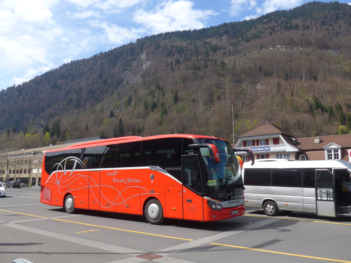 (169'854) - Aus Deutschland: Dusolt, Bergrheinfeld - SW-WD 2208 - Setra am 11. April 2016 beim Bahnhof Interlaken Ost