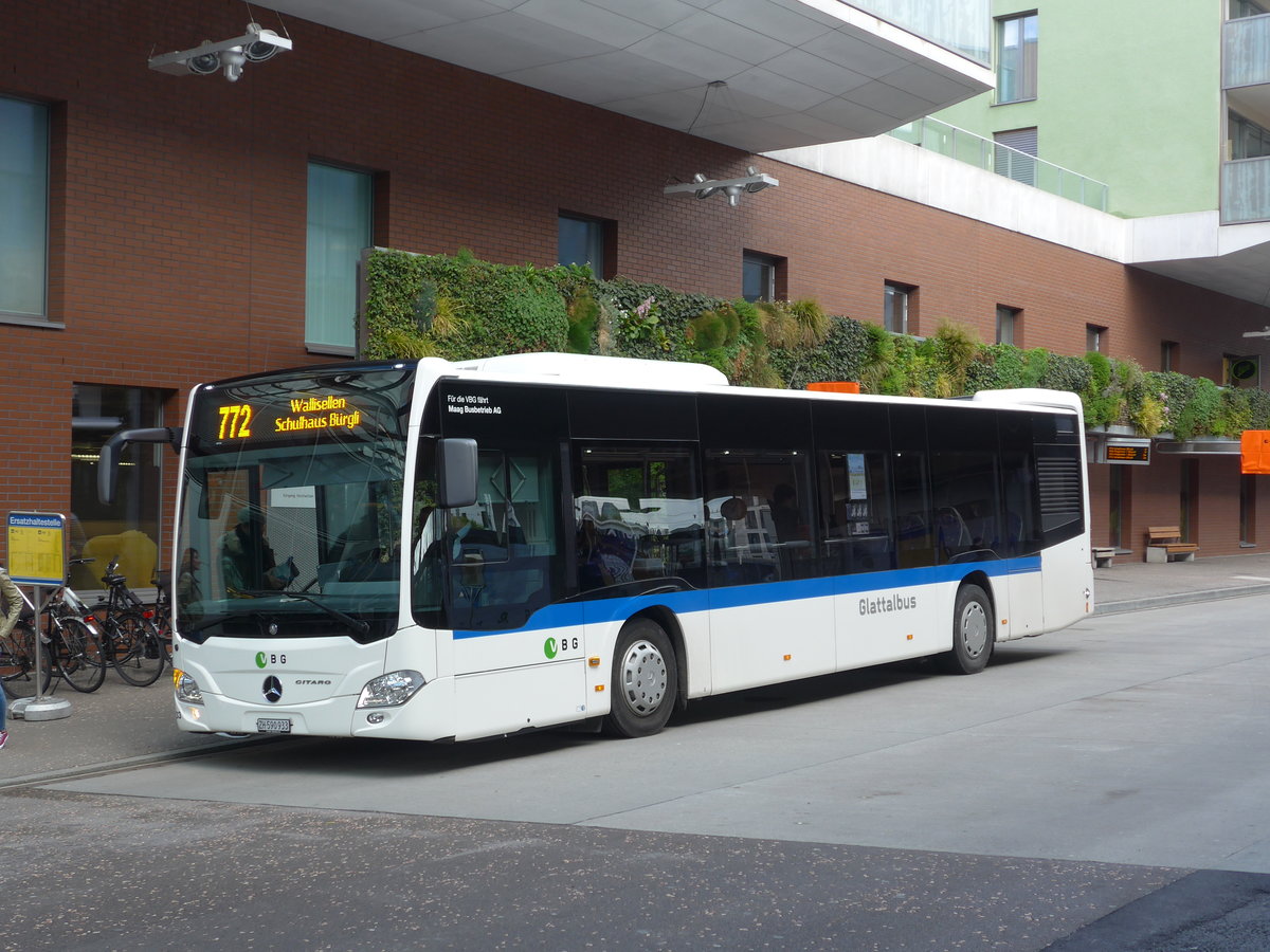 (170'012) - Maag, Kloten - Nr. 33/ZH 590'933 - Mercedes am 14. April 2016 beim Bahnhof Wallisellen