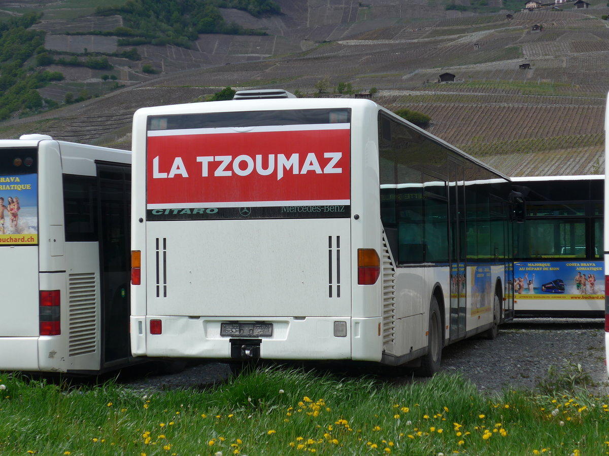 (170'215) - Buchard, Leytron - Nr. 93 - Mercedes (3x Niederer, Filzbach Nr. 22) am 24. April 2016 in Leytron, Garage