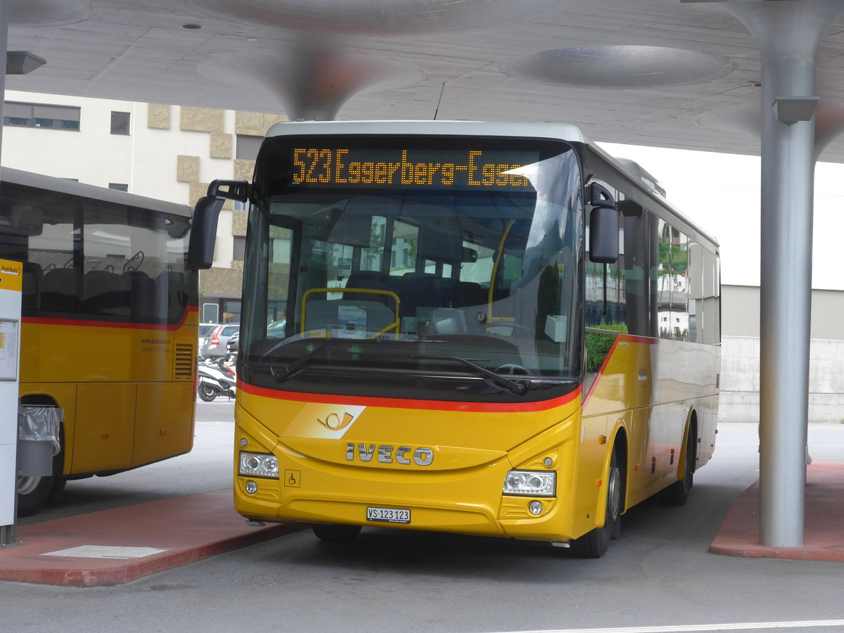 (171'951) - BUS-trans, Visp - VS 123'123 - Iveco am 25. Juni 2016 beim Bahnhof Visp