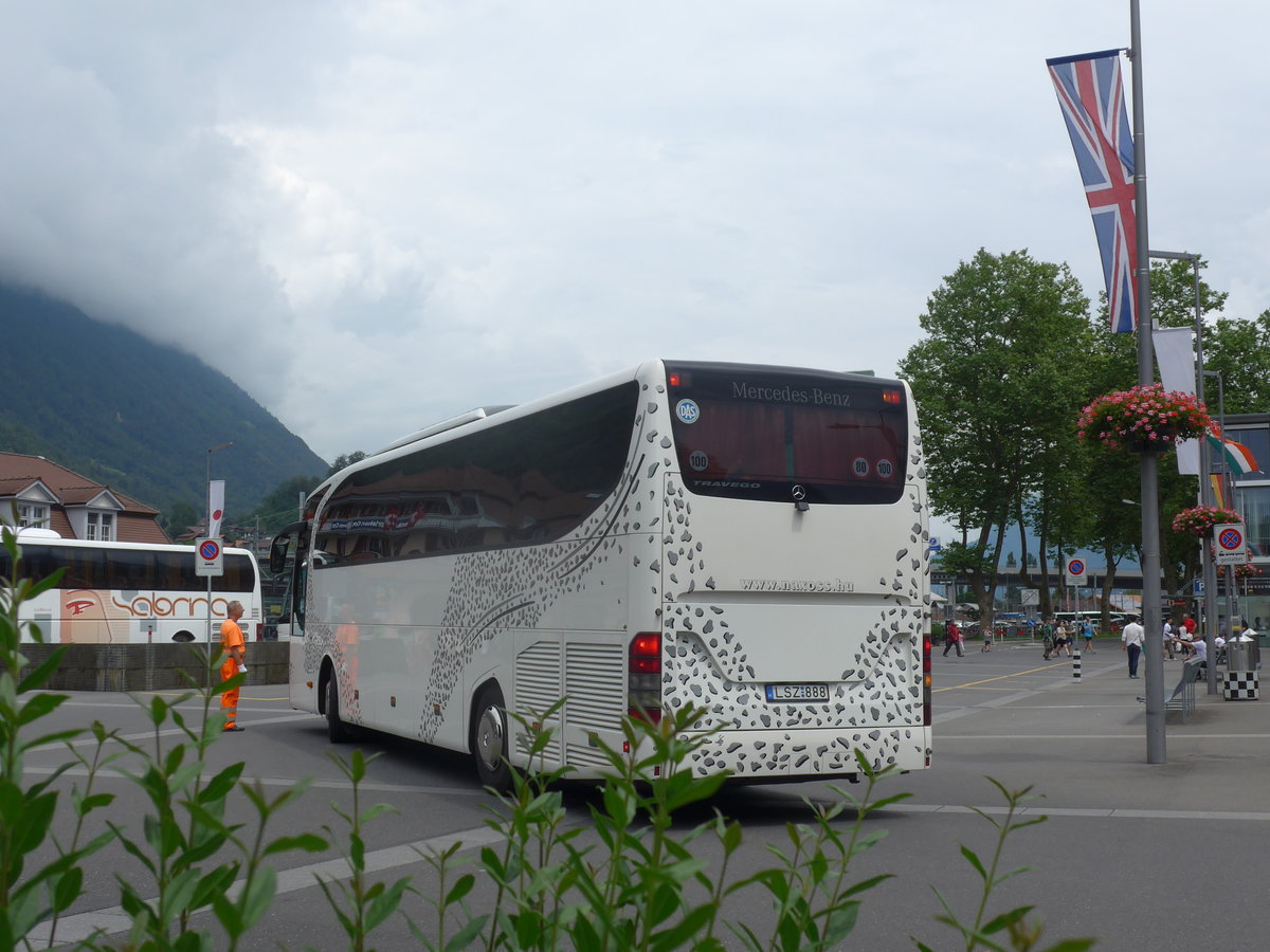 (173'282) - Aus Ungarn: Naxoss, Budapest - LSZ-888 - Mercedes am 23. Juli 2016 beim Bahnhof Interlaken Ost