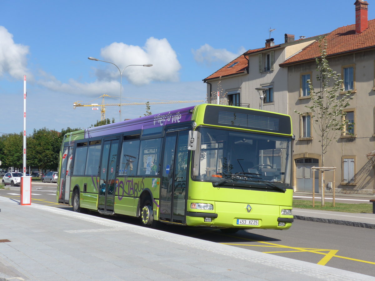 (173'564) - Keolis, Besanon - Nr. 1880/453 XS 25 - Renault am 1. August 2016 beim Bahnhof Pontarlier