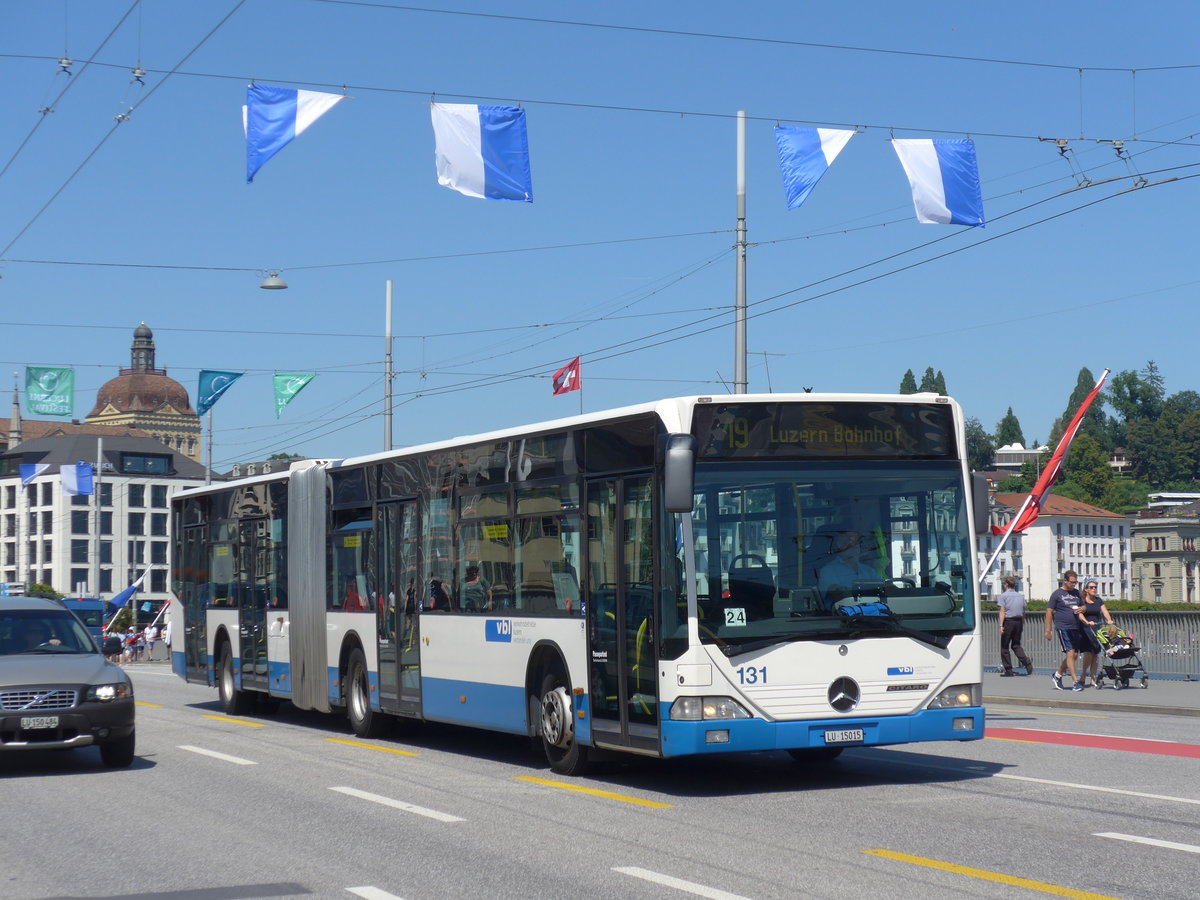 (173'853) - VBL Luzern - Nr. 131/LU 15'015 - Mercedes am 8. August 2016 in Luzern, Bahnhofbrcke