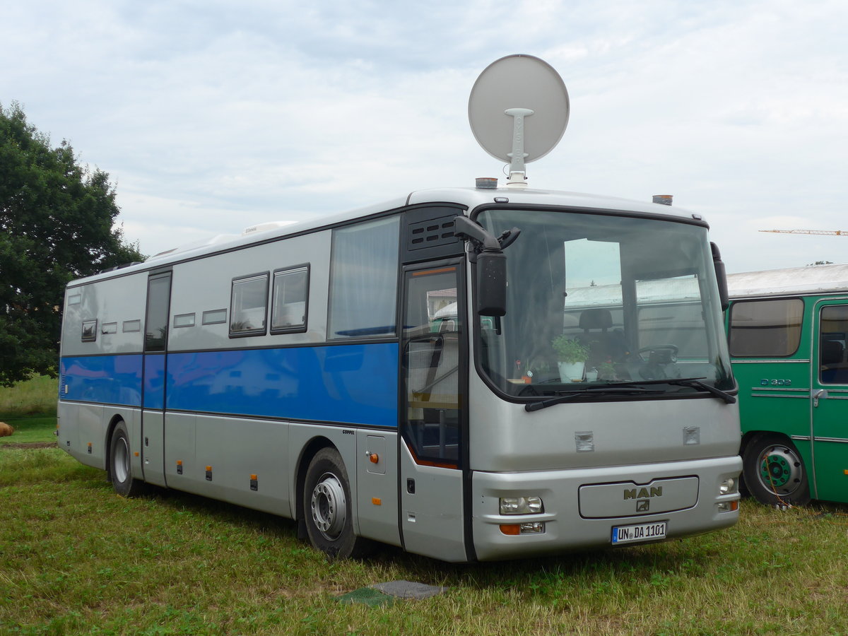 (173'966) - Dahnel, Holzwickode - UN-DA 1101 - MAN am 20. August 2016 in Bsingen, Bahnhof