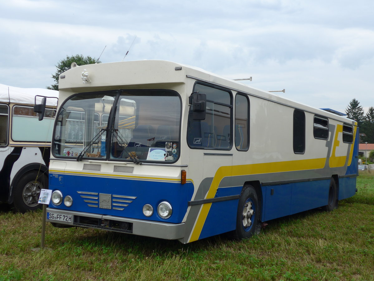 (173'967) - ??? - SG-FF 72H - Bssing am 20. August 2016 in Bsingen, Bahnhof