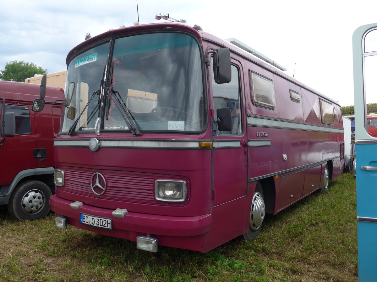 (174'045) - ??? - BC-O 302H - Mercedes am 20. August 2016 in Bsingen, Bahnhof