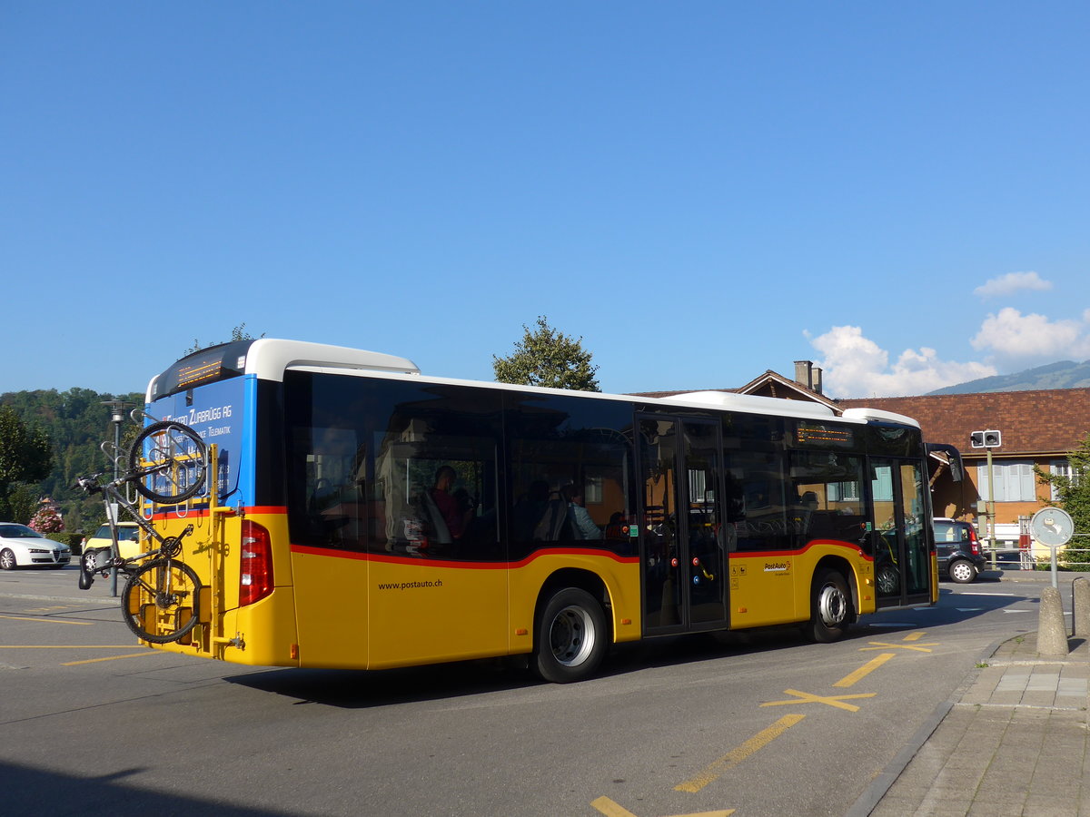 (175'157) - PostAuto Bern - BE 653'383 - Mercedes am 24. September 2016 beim Bahnhof Spiez