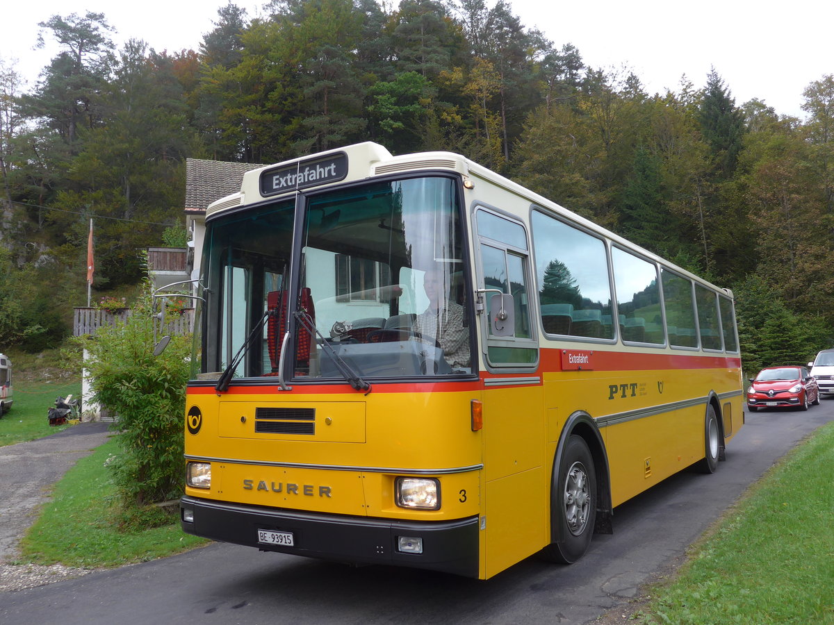 (175'356) - Kolb, Grasswil - Nr. 3/BE 93'915 - Saurer/R&J (ex Schmocker, Stechelberg Nr. 3; ex Nr. 1; ex Gertsch, Stechelberg Nr. 1) am 2. Oktober 2016 in Schelten, Restaurant Scheltenmhle