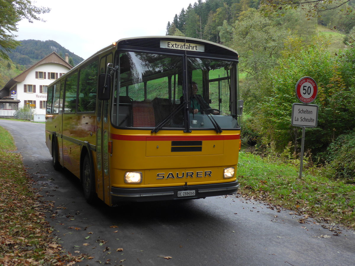 (175'369) - Thommen, Sutz - BE 288'066 - Saurer/Hess (ex P 24'202) am 2. Oktober 2016 in Schelten, Restaurant Scheltenmhle