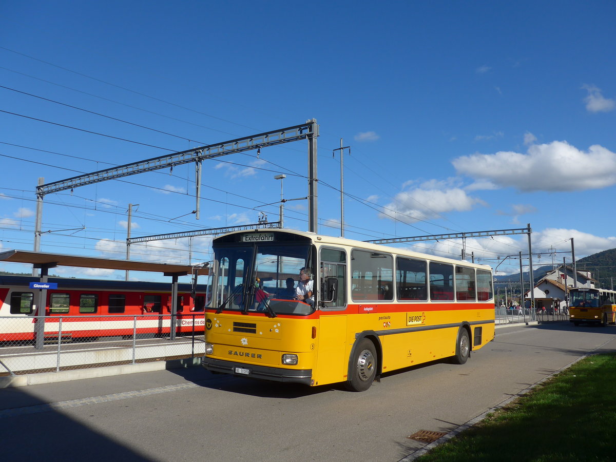 (175'399) - Wthrich, Ursenbach - Nr. 5/BE 10'185 - Saurer/Tscher (ex Schrch, Gutenburg Nr. 5; ex Engeloch, Riggisberg Nr. 5; ex P 25'668) am 2. Oktober 2016 beim Bahnhof Glovelier