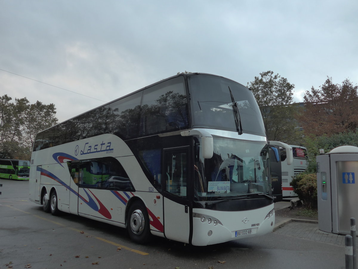 (175'711) - Aus Serbien: Lasta, Beograd - Nr. 9224/BG 032-AB - Volvo/Ayats am 18. Oktober 2016 in Zrich, Sihlquai