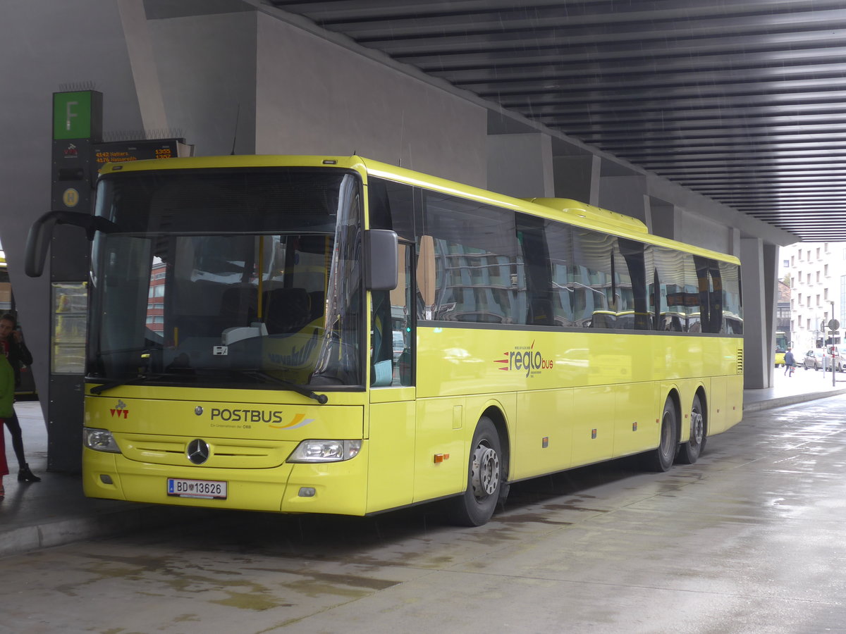 (175'800) - PostBus - BD 13'626 - Mercedes am 18. Oktober 2016 beim Bahnhof Innsbruck