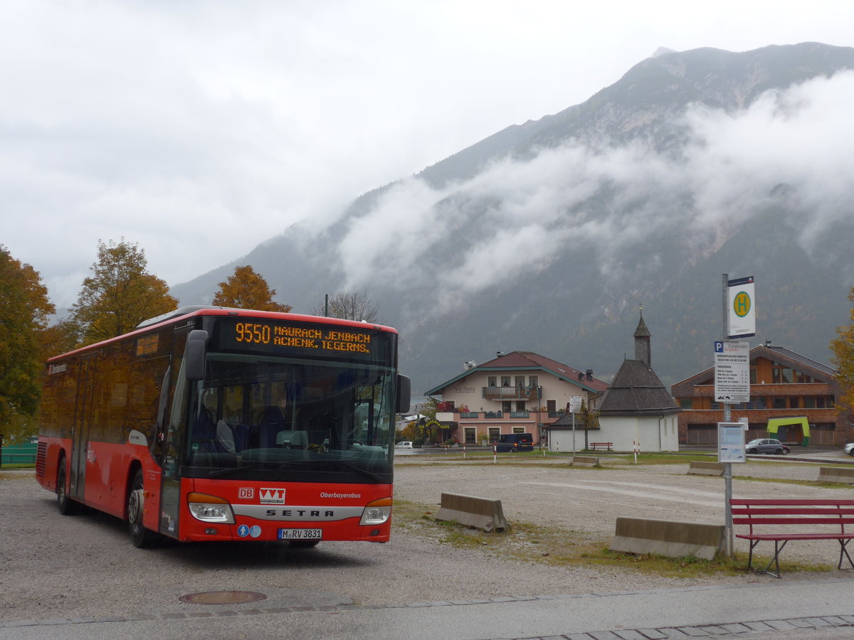 (175'909) - Aus Deutschland: RVO Mnchen - M-RV 3831 - Setra am 19. Oktober 2016 in Pertisau, Karwendellift