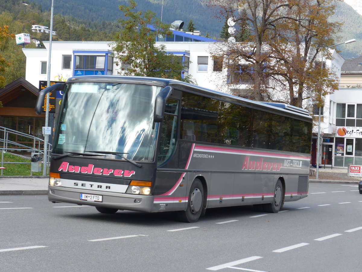 (176'056) - Auderer, Imst - IM 2 FTD - Setra am 20. Oktober 2016 in Imst, Post