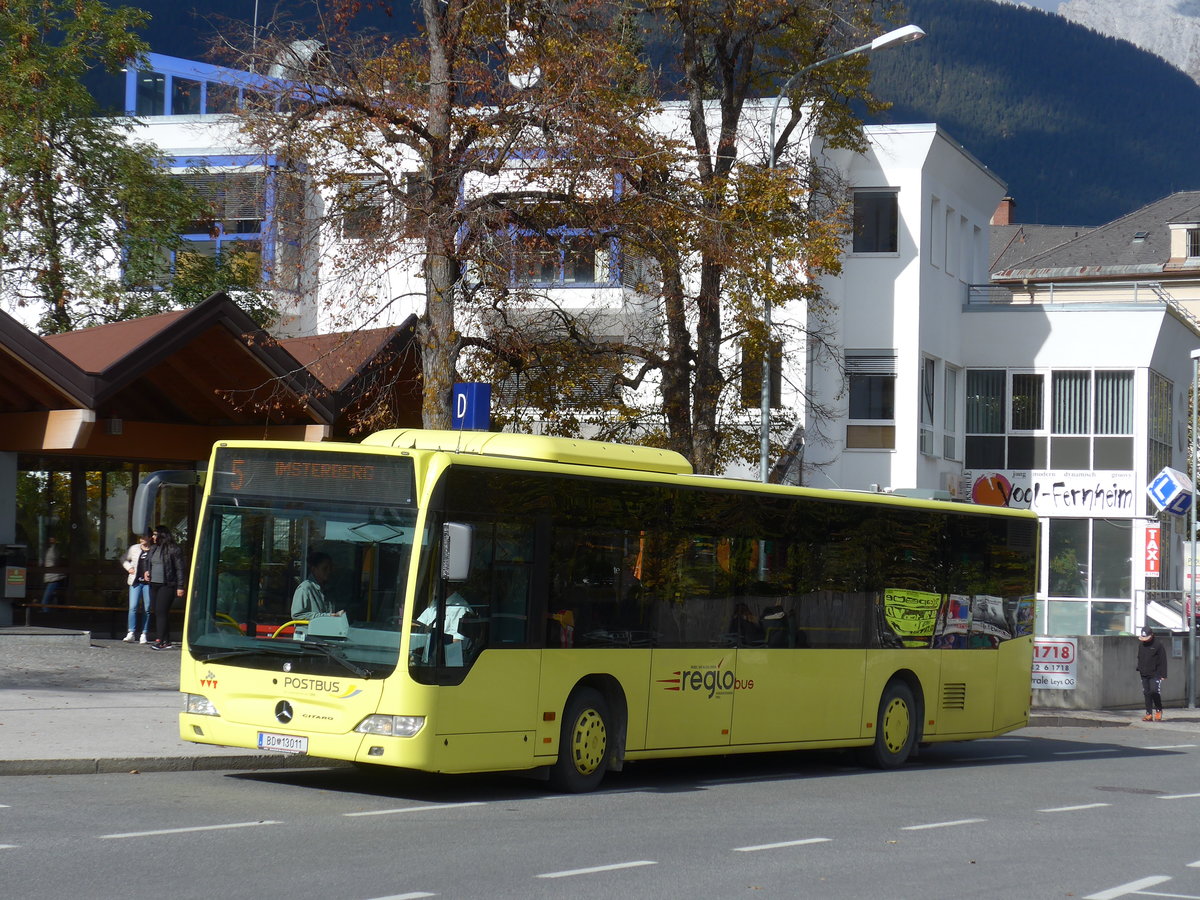 (176'060) - PostBus - BD 13'011 - Mercedes am 20. Oktober 2016 in Imst, Post