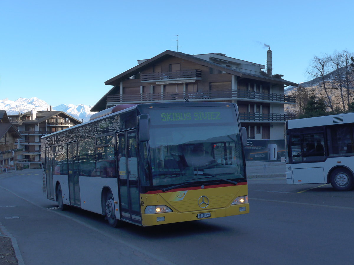 (177'263) - Lathion, Sion - Nr. 18/VS 12'989 - Mercedes (ex PostAuto Wallis Nr. 70; ex Lathion, Sion Nr. 70) am 18. Dezember 2016 in Haute-Nendaz, Tlcabine