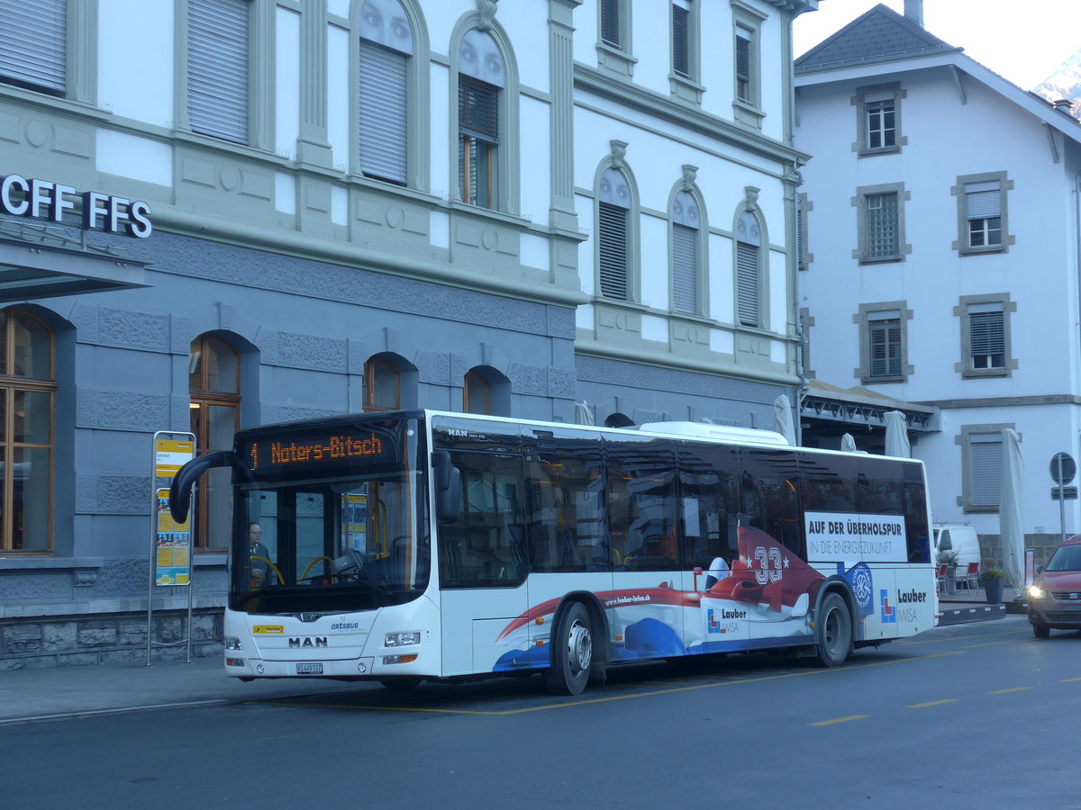 (177'271) - PostAuto Wallis - VS 449'117 - MAN am 18. Dezember 2016 beim Bahnhof Brig