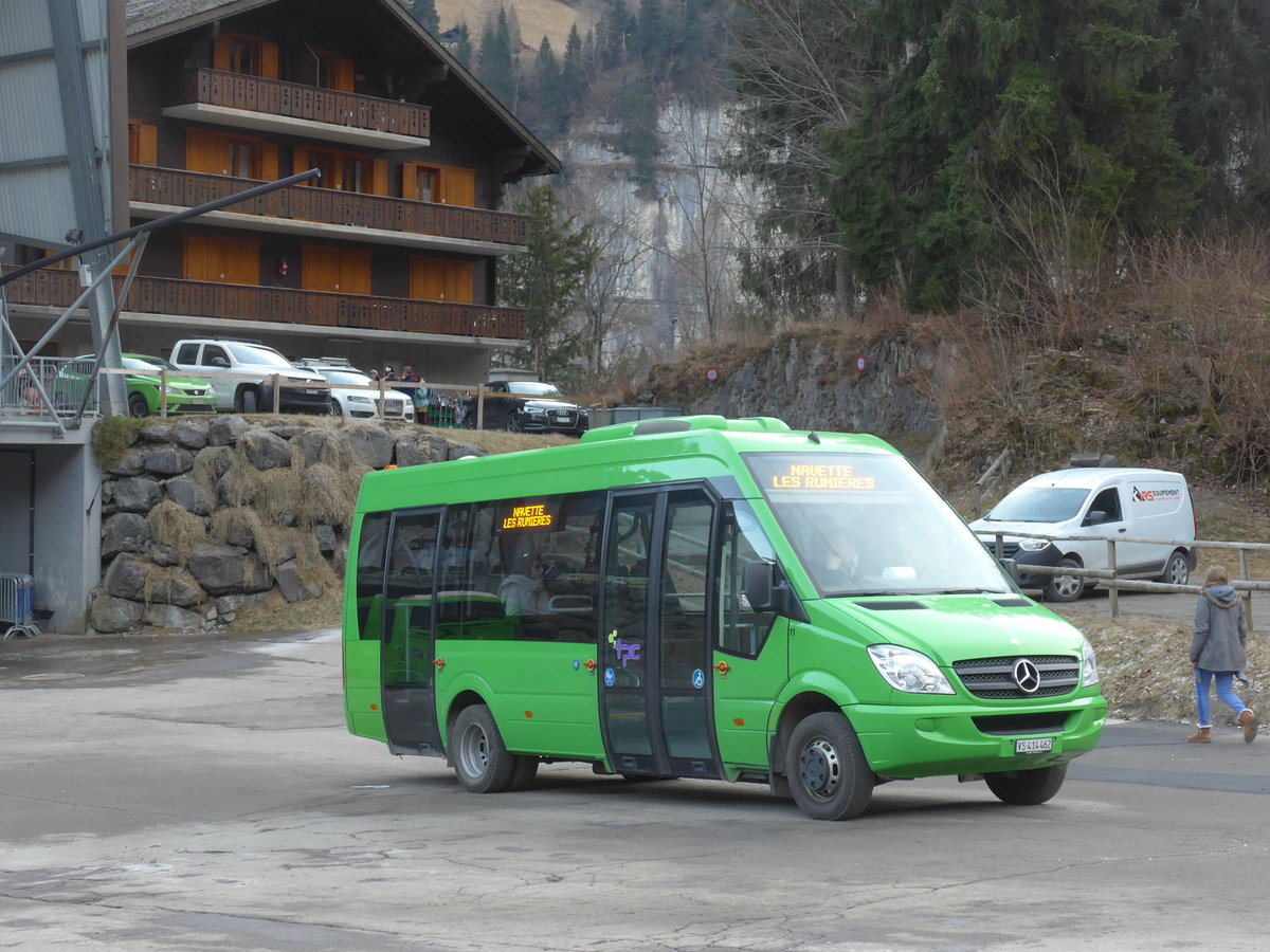 (177'554) - TPC Aigle - Nr. 11/VS 414'462 - Mercedes am 2. Januar 2017 beim Bahnhof Champry