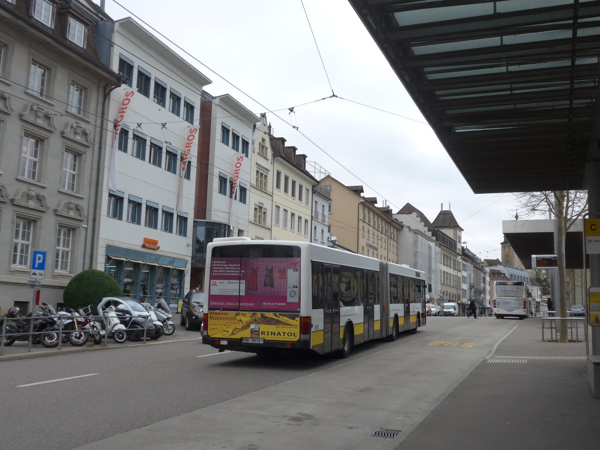 (179'043) - VBSH Schaffhausen - Nr. 18/SH 38'018 - Volvo/Hess am 20. Mrz 2017 beim Bahnhof Schaffhausen