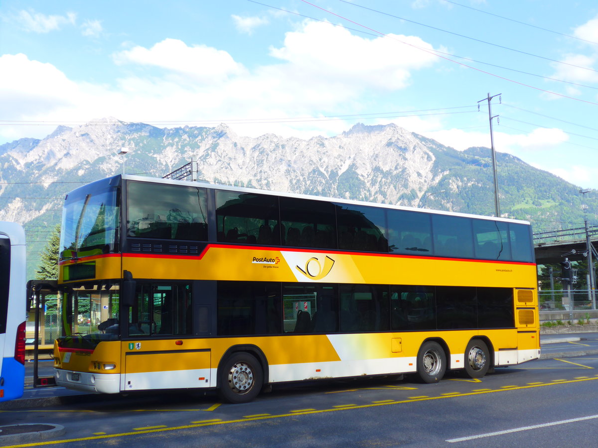 (180'271) - PostAuto Ostschweiz - SG 296'225 - Neoplan am 21. Mai 2017 beim Bahnhof Buchs