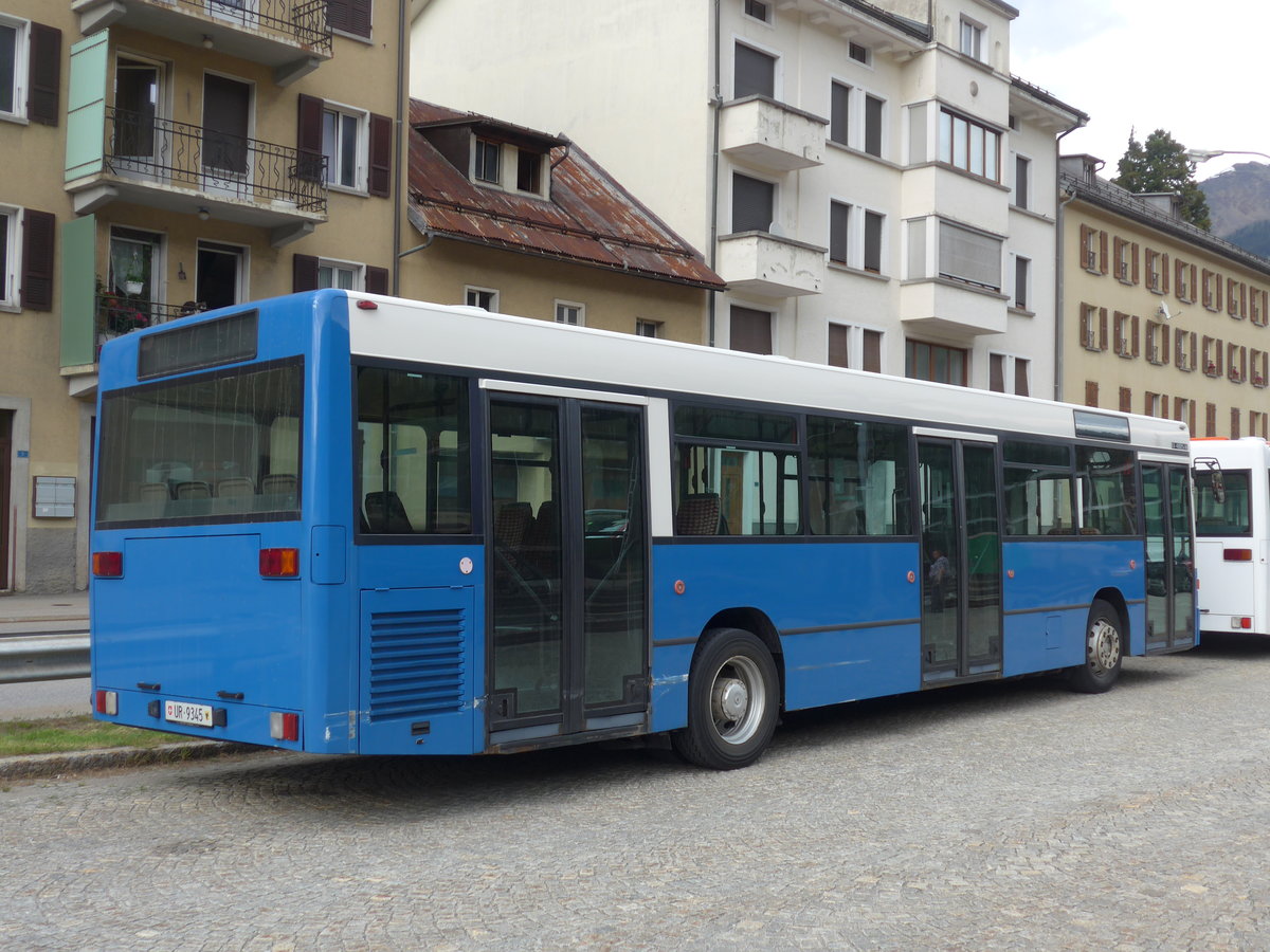 (180'659) - Meyer, Gschenen - UR 9345 - Mercedes (ex VBL Luzern Nr. 555; ex Gowa, Luzern Nr. 55) am 23. Mai 2017 beim Bahnhof Airolo