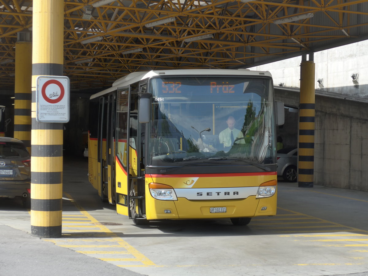 (181'115) - PostAuto Graubnden - GR 102'311 - Setra am 15. Juni 2017 in Thusis, Postautostation