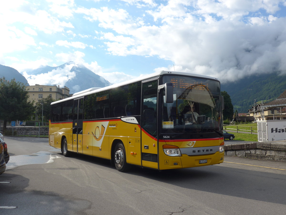 (182'182) - AVG Meiringen - Nr. 73/BE 171'453 - Setra am 23. Juli 2017 beim Bahnhof Meiringen