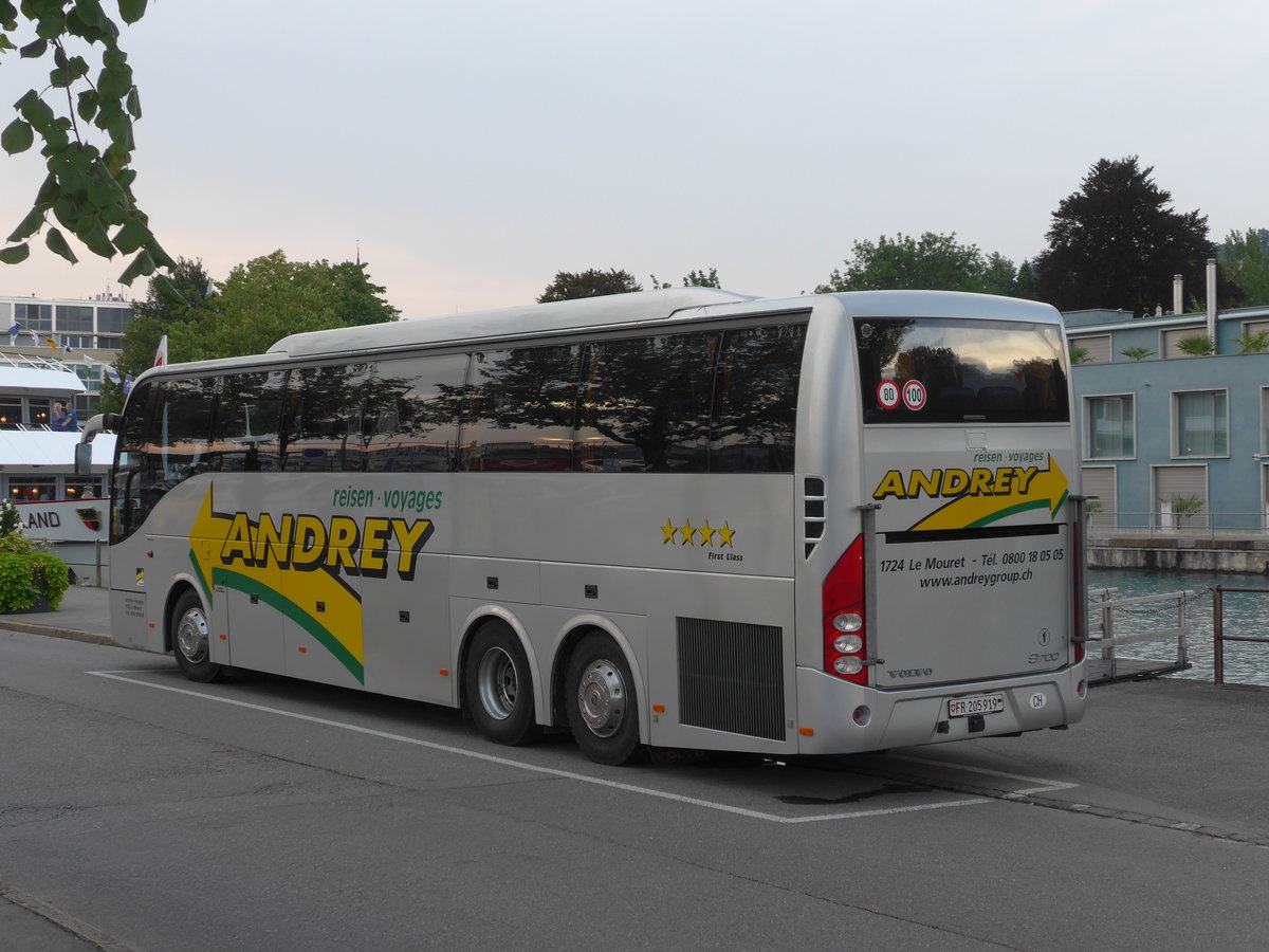 (182'473) - Andrey, Le Mouret - Nr. 1/FR 205'919 - Volvo am 1. August 2017 bei der Schifflndte Thun