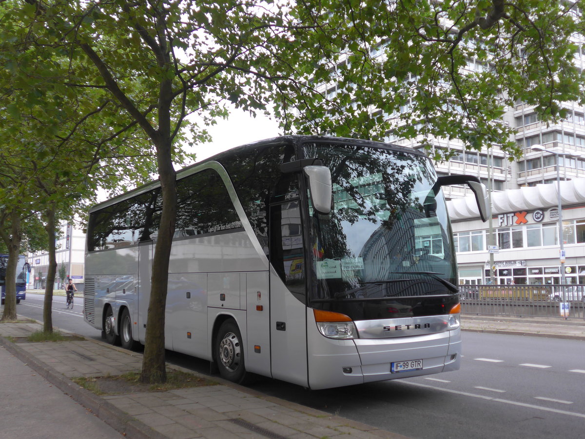 (183'388) - Aus Rumnien: ??? - IF 99 GTR - Setra am 10. August 2017 in Berlin, Alexanderplatz