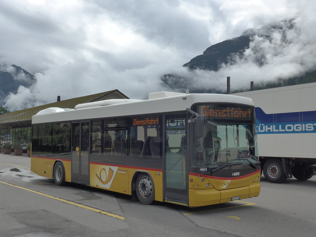 (183'532) - AVG Meiringen - Nr. 66/BE 403'166 - Scania/Hess (ex Steiner, Messen) am 19. April in Meiringen, Postautostation