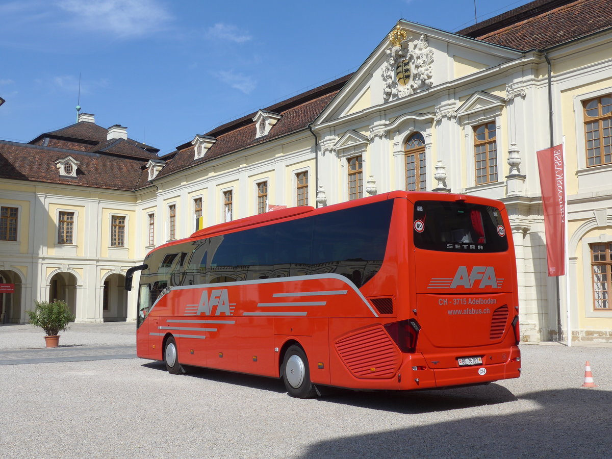 (183'833) - Aus der Schweiz: AFA Adelboden - Nr. 15/BE 26'702 - Setra am 22. August 2017 in Ludwigsburg, Schloss