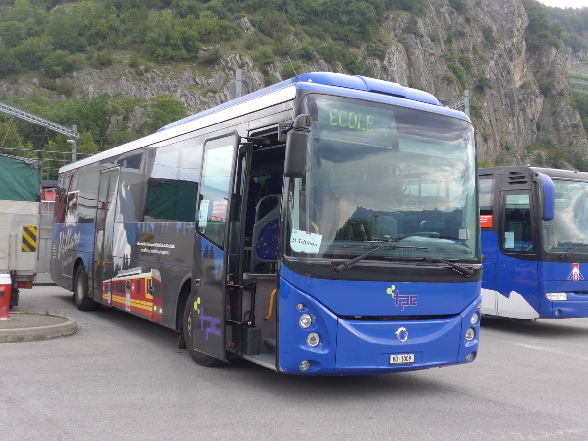 (184'007) - TPC Aigle - Nr. 15/VD 1009 - Irisbus (ex Nr. 16) am 24. August 2017 in Aigle, Dpt