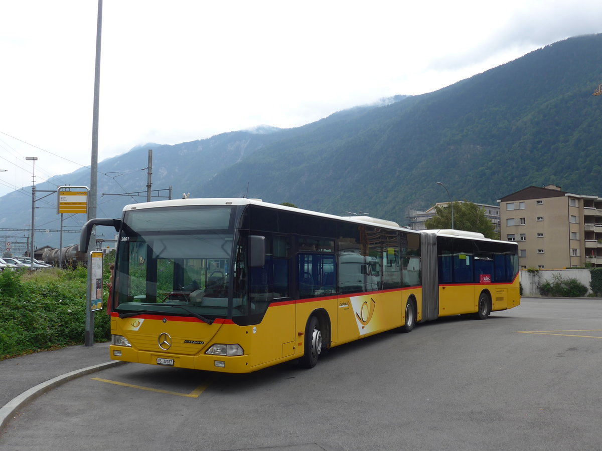 (184'039) - TMR Martigny - Nr. 129/VS 32'077 - Mercedes am 24. August 2017 beim Bahnhof Martigny