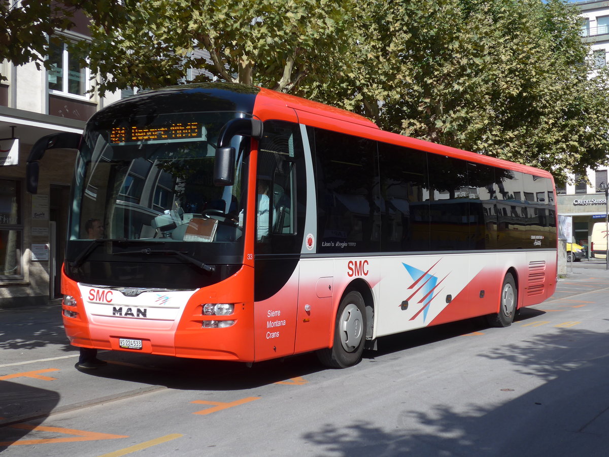 (184'156) - SMC Montana - Nr. 33/VS 224'533 - MAN am 25. August 2017 beim Bahnhof Sierre (prov. Haltestelle)