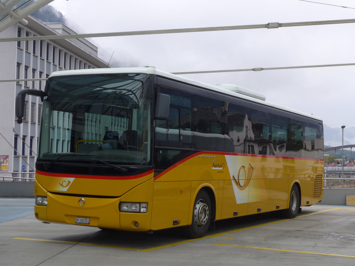 (184'771) - PostAuto Graubnden - GR 106'551 - Irisbus am 16. September 2017 in Chur, Postautostation