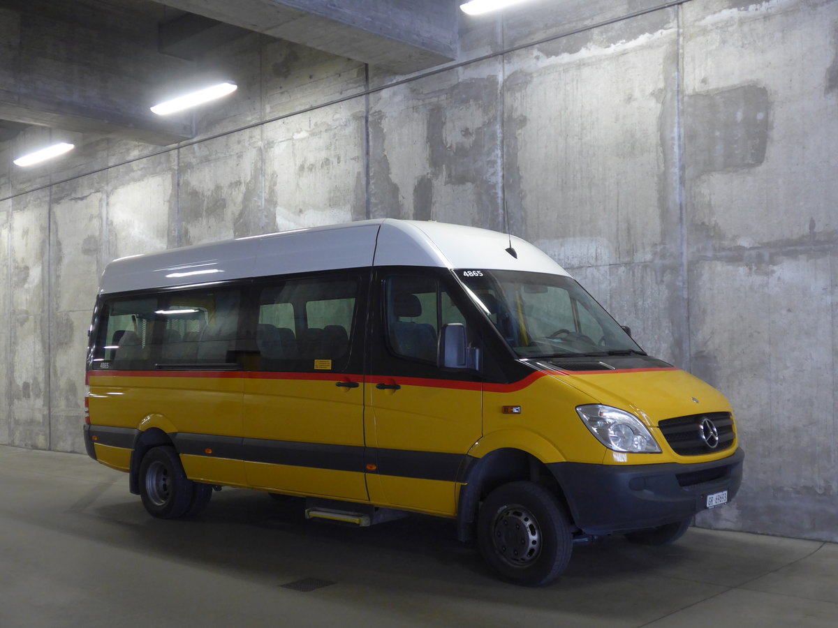 (185'050) - PostAuto Graubnden - GR 69'693 - Mercedes am 16. September 2017 in Thusis, Postautostation