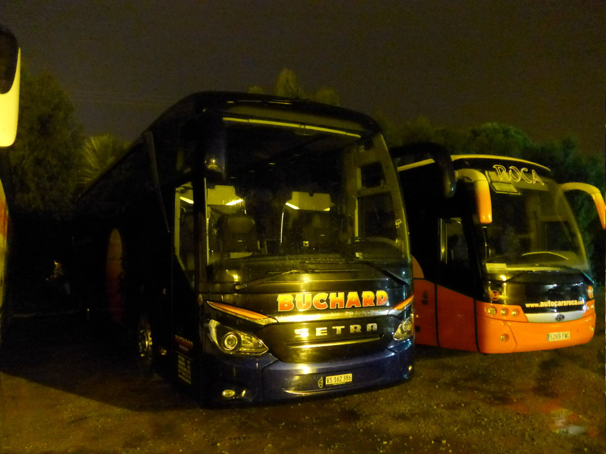 (185'213) - Aus der Schweiz: Buchard, Leytron - Nr. 43/VS 162'386 - Setra am 25. September 2017 in Roses, Carparkplatz