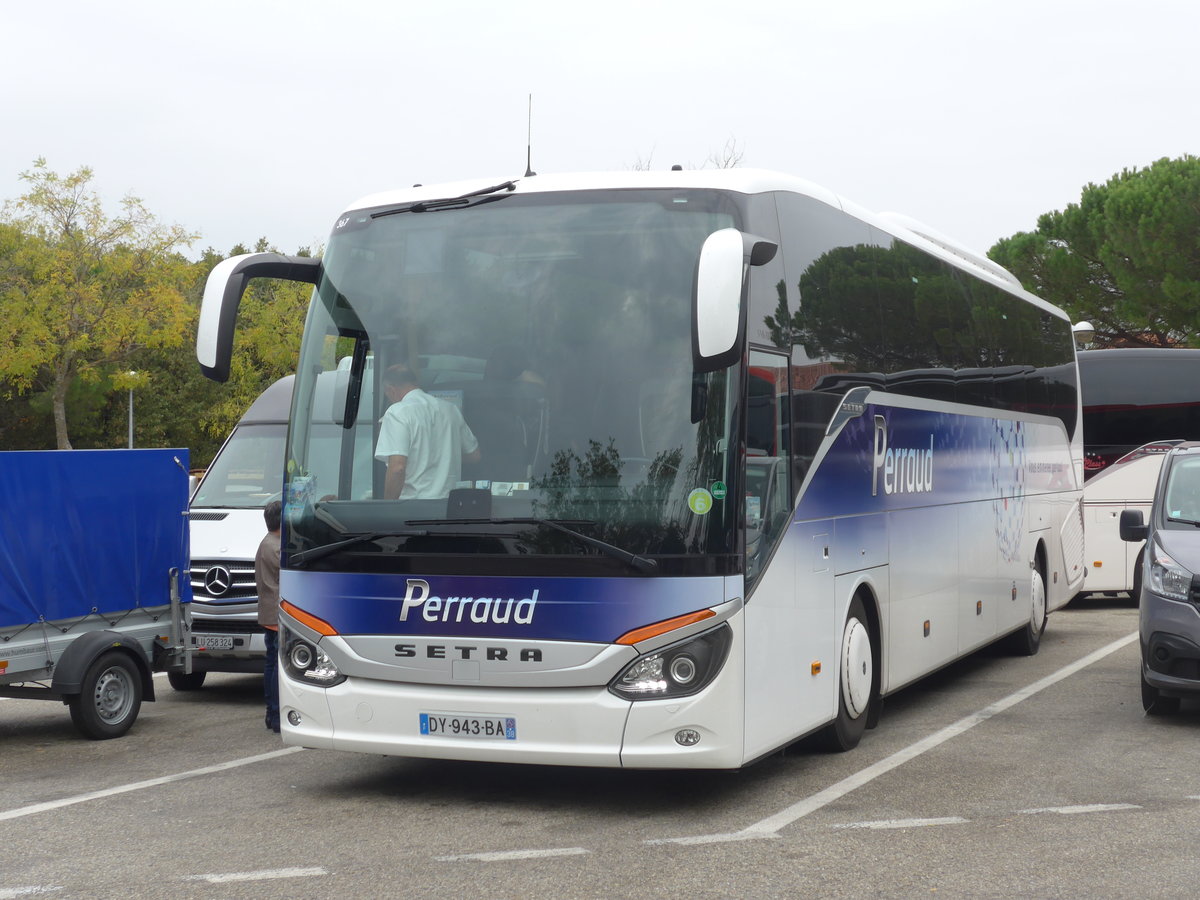 (185'719) - Perraud, Tullins - DY 943 BA - Setra am 30. September 2017 in Montlimar, Raststtte