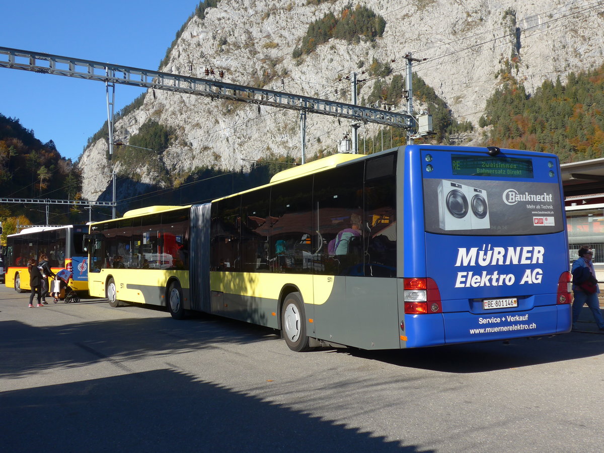 (185'870) - STI Thun - Nr. 146/BE 801'146 - MAN am 16. Oktober 2017 beim Bahnhof Wimmis